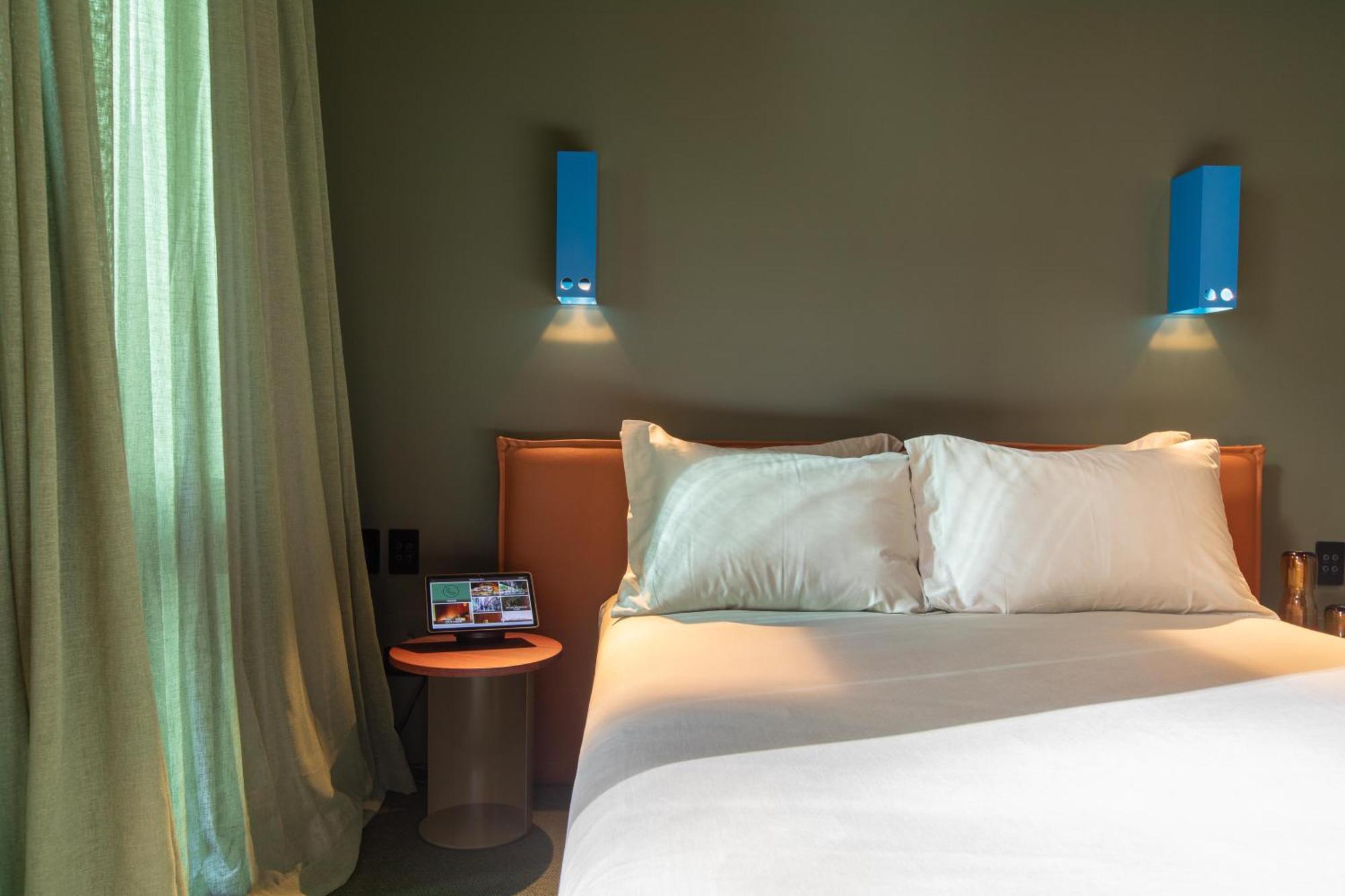 Hyde Place 5* Melbourne